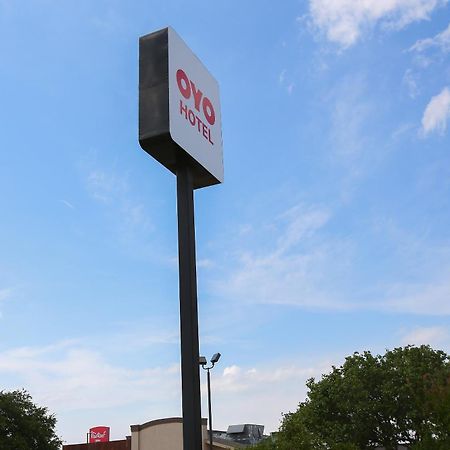 Oyo Hotel Texarkana Trinity Ar Hwy I-30 Bagian luar foto
